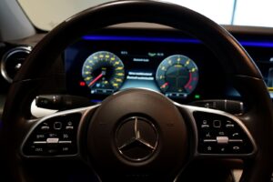mercedes_e300_007