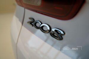 peugeot_2008_010