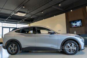 mustang_mach_e_0831_002