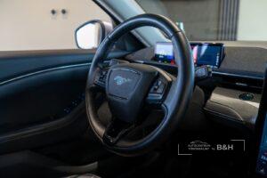 mustang_mach_e_0831_023