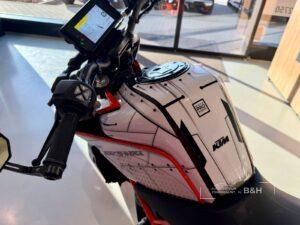 ktm_duke_026